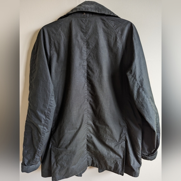 Rodd and Gunn Glenorchy 4 oz Waxed Field Jacket in Dark Olive - Picture 3 of 4